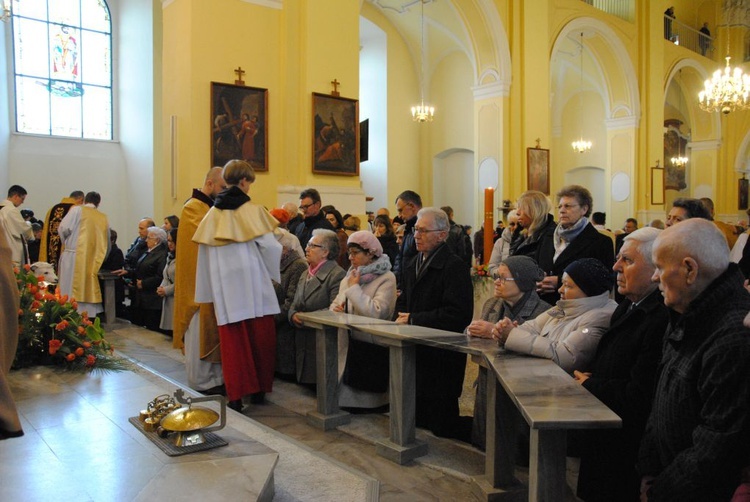 Msza św. z procesją rezurekcyjną w Głogowie