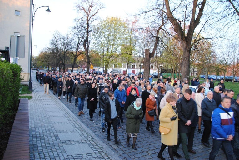 Msza św. z procesją rezurekcyjną w Głogowie