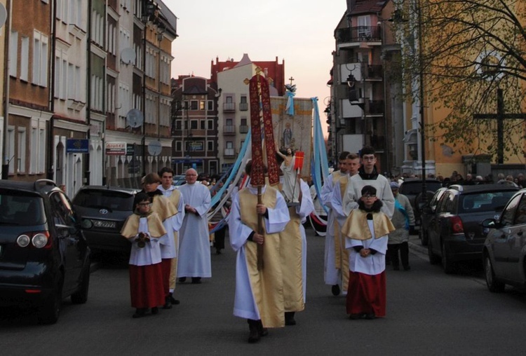 Msza św. z procesją rezurekcyjną w Głogowie