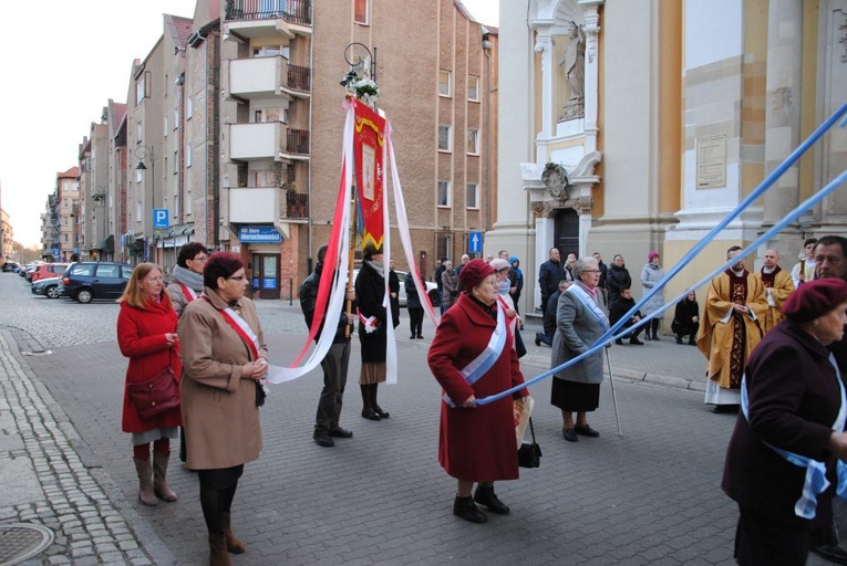 Msza św. z procesją rezurekcyjną w Głogowie