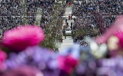 Kilkadziesiąt tysięcy młodych Włochów spotka się z papieżem