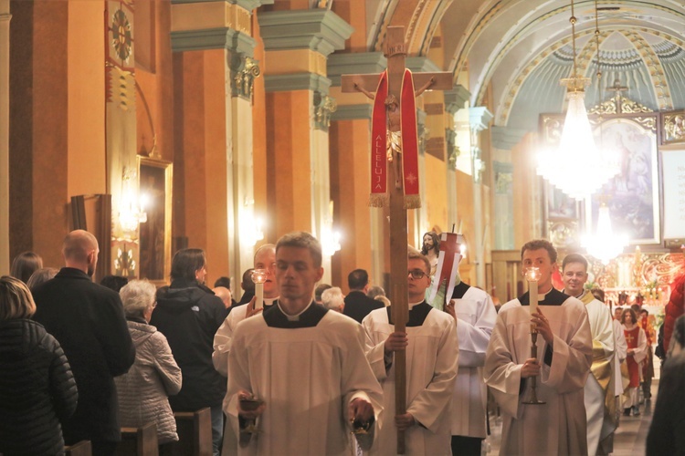 Liturgia Wigilii Paschalnej w katedrze św. Mikołaja w Bielsku-Białej - 2022