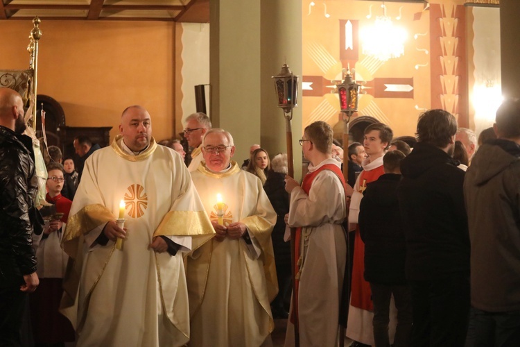 Liturgia Wigilii Paschalnej w katedrze św. Mikołaja w Bielsku-Białej - 2022