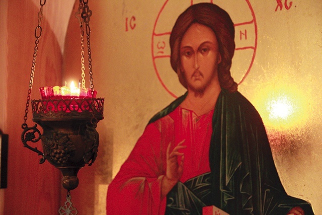▲	– Płaczemy dzień i noc, ale wszystko, co złe, kiedyś się kończy. Na pewno nastanie pokój – mówi Olena.