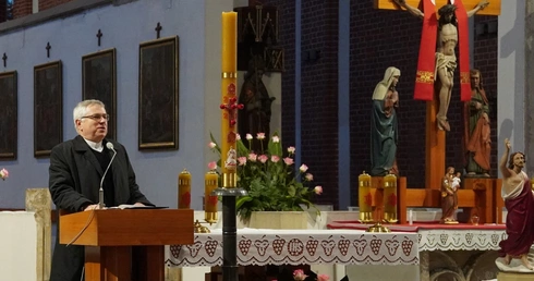Bp Siemieniewski: Światło przyszło z góry, woda ze źródła, którego sami nie stworzyliśmy