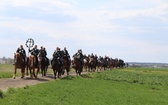 Wielkanocna procesja konna w Ostropie