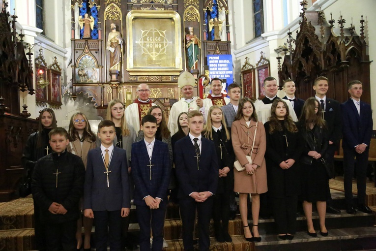 Bierzmowanie w Ciężkowicach