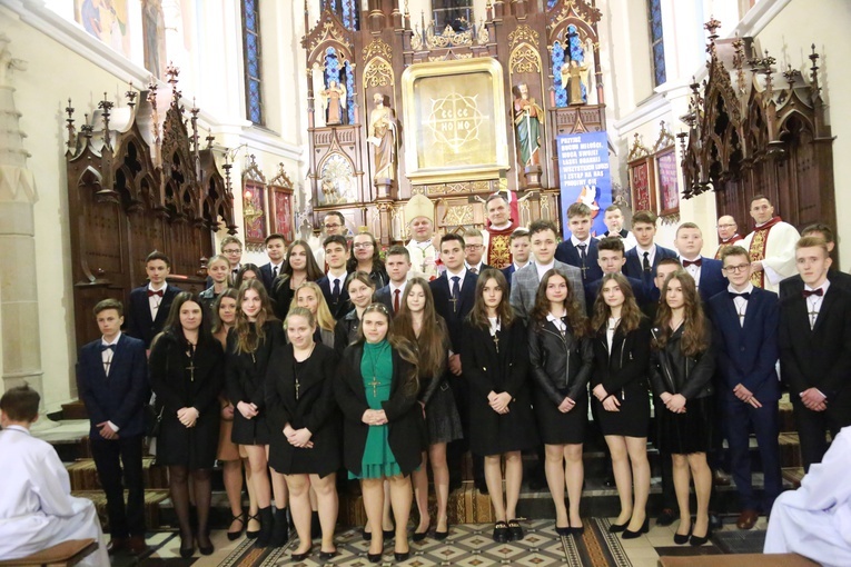 Bierzmowanie w Ciężkowicach