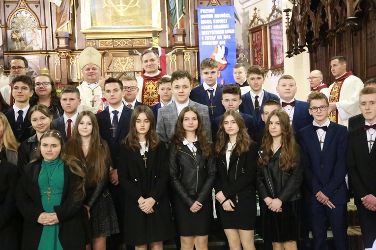 Bierzmowanie w Ciężkowicach