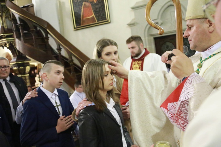 Bierzmowanie w Ciężkowicach