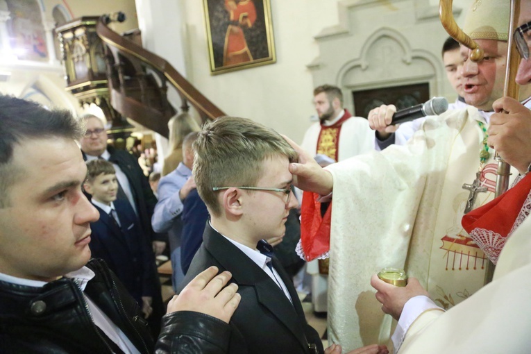 Bierzmowanie w Ciężkowicach