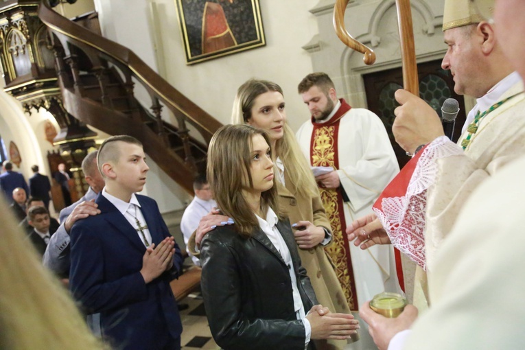 Bierzmowanie w Ciężkowicach