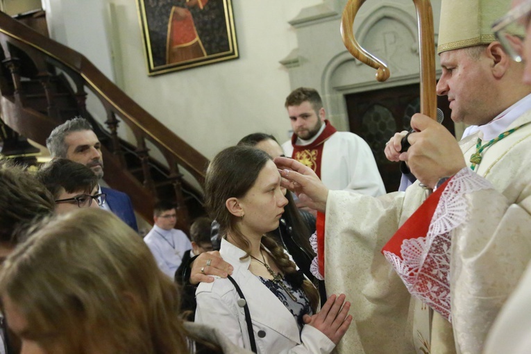 Bierzmowanie w Ciężkowicach