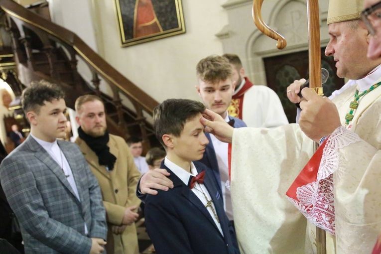 Bierzmowanie w Ciężkowicach