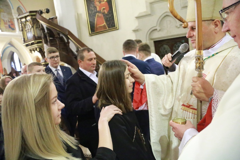 Bierzmowanie w Ciężkowicach