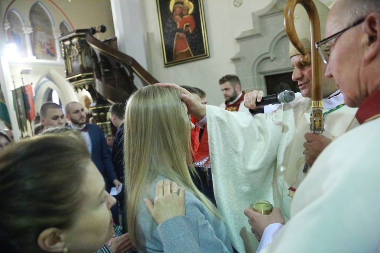 Bierzmowanie w Ciężkowicach