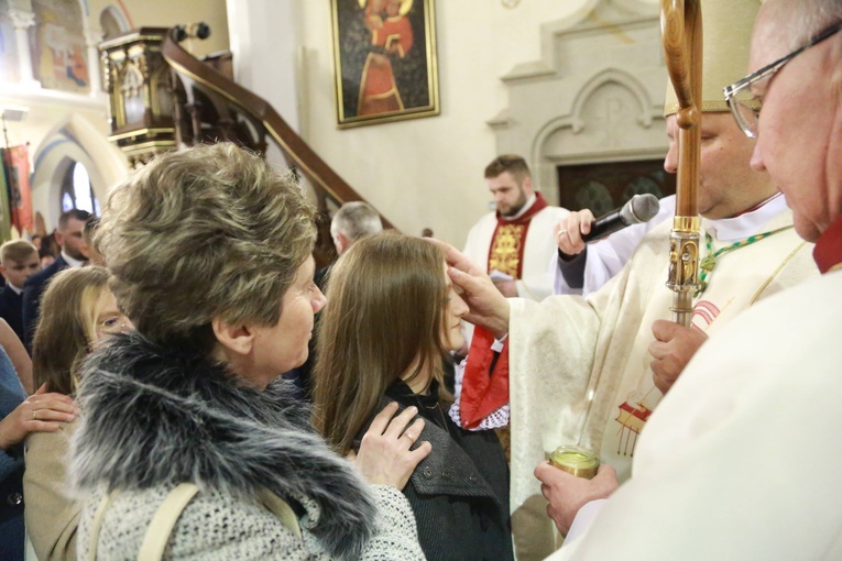 Bierzmowanie w Ciężkowicach