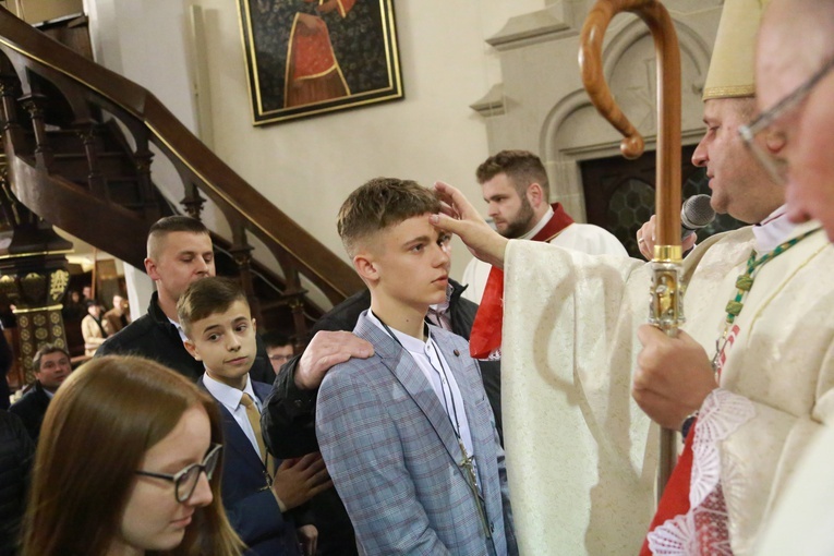 Bierzmowanie w Ciężkowicach