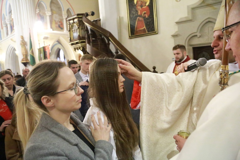 Bierzmowanie w Ciężkowicach