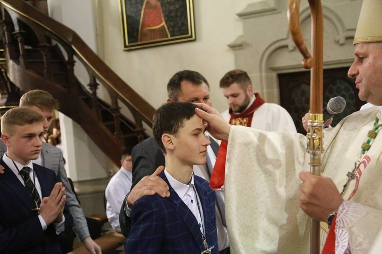 Bierzmowanie w Ciężkowicach