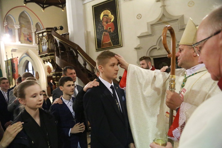 Bierzmowanie w Ciężkowicach