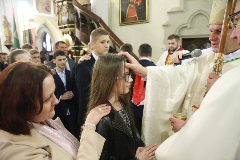 Bierzmowanie w Ciężkowicach