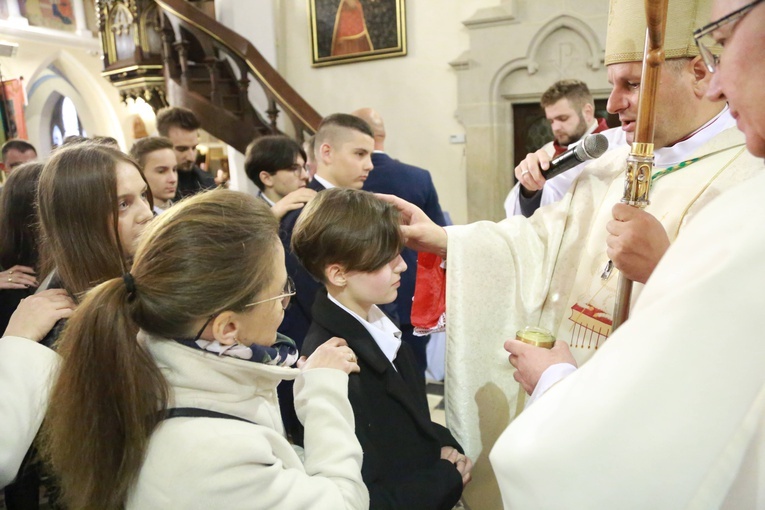 Bierzmowanie w Ciężkowicach