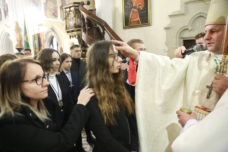 Bierzmowanie w Ciężkowicach