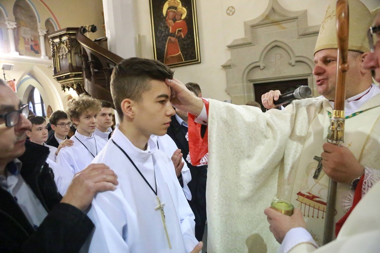 Bierzmowanie w Ciężkowicach