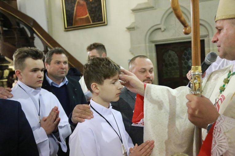 Bierzmowanie w Ciężkowicach