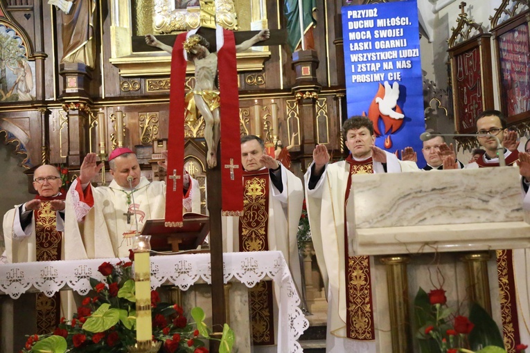 Bierzmowanie w Ciężkowicach