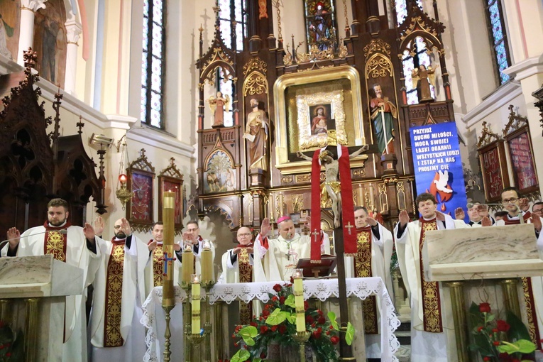 Bierzmowanie w Ciężkowicach