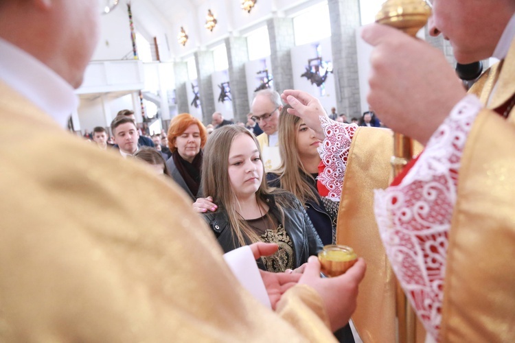 Bierzmowanie w Męcinie