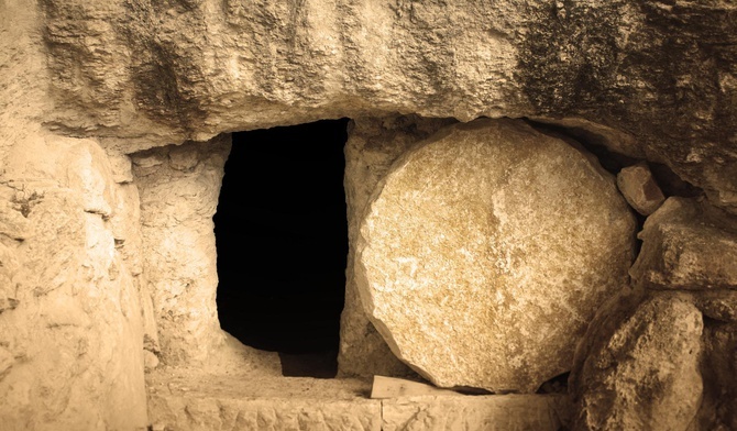 Co to znaczy „powstać z martwych”?