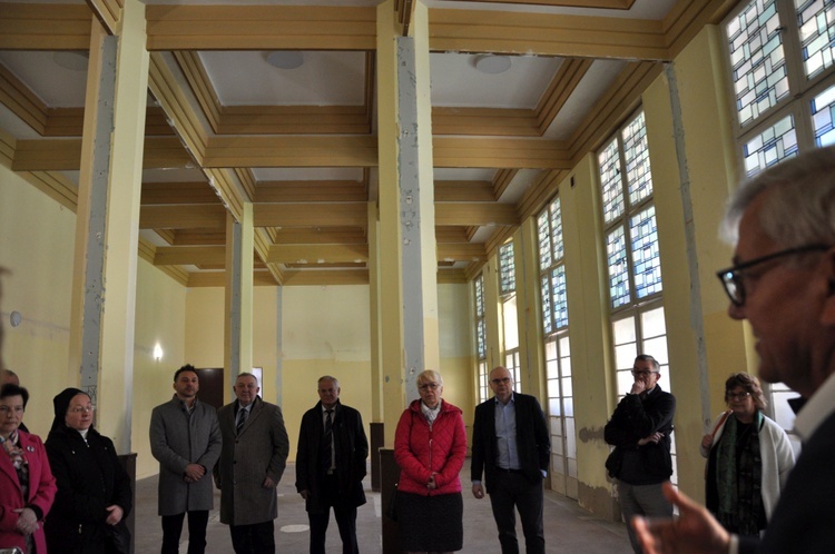 Złota krata w Branicach
