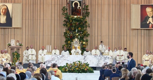 Gniezno, Jasna Góra, Świątynia Opatrzności Bożej. Wdzięczni za błogosławionych
