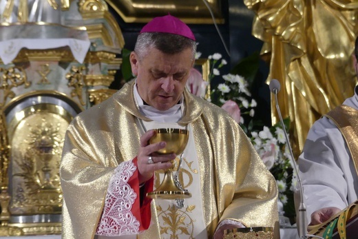 50. rocznica śmierci biskupa nominata Wojciecha Olszowskiego w konkatedrze w Żywcu
