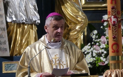W żywieckej konatedrze bp Roman Pindel przypomniał postać biskupa nominata Wojciecha Olszowskiego.
