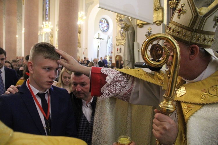 Limanowa. Bierzmowanie 2022