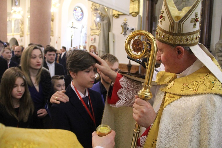 Limanowa. Bierzmowanie 2022