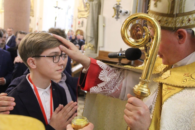 Limanowa. Bierzmowanie 2022