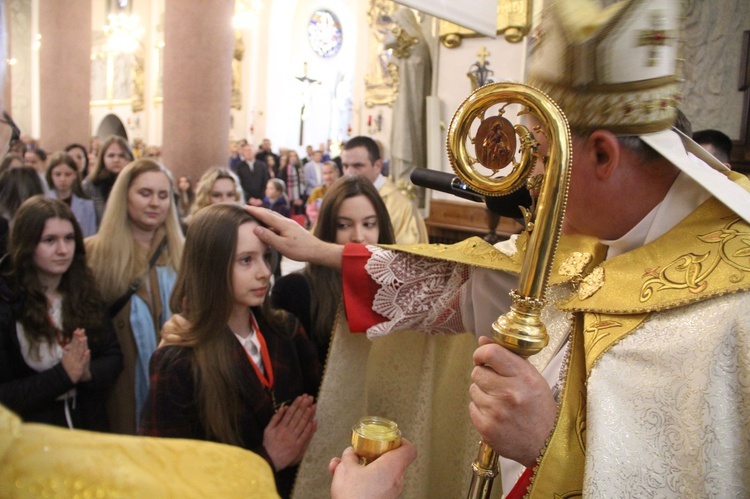 Limanowa. Bierzmowanie 2022