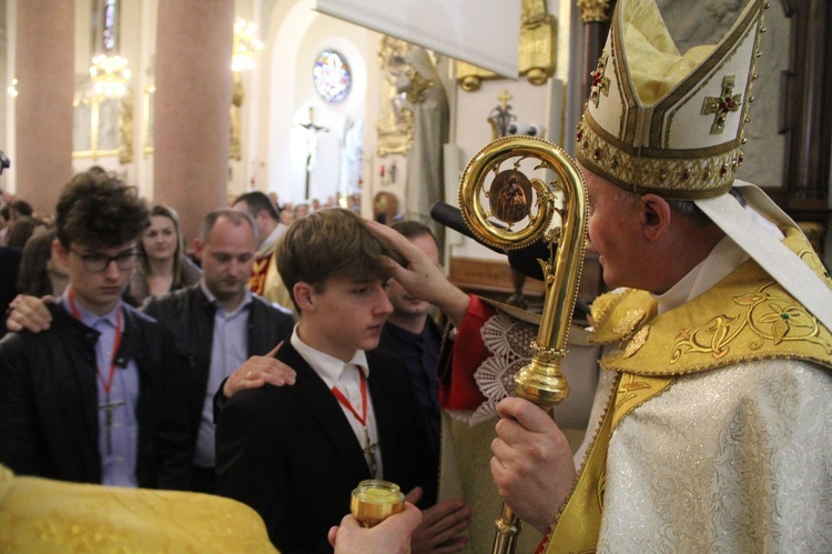 Limanowa. Bierzmowanie 2022