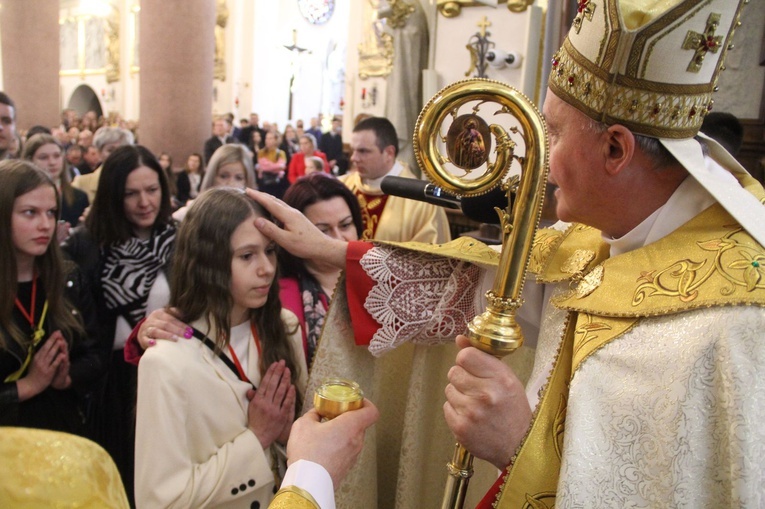 Limanowa. Bierzmowanie 2022