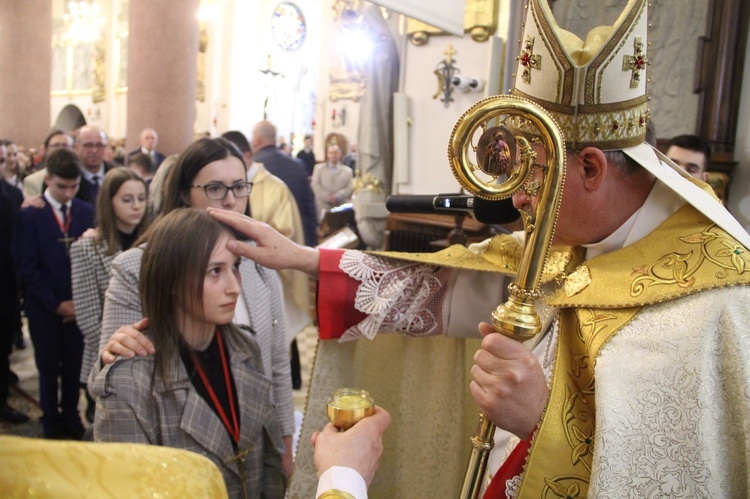 Limanowa. Bierzmowanie 2022