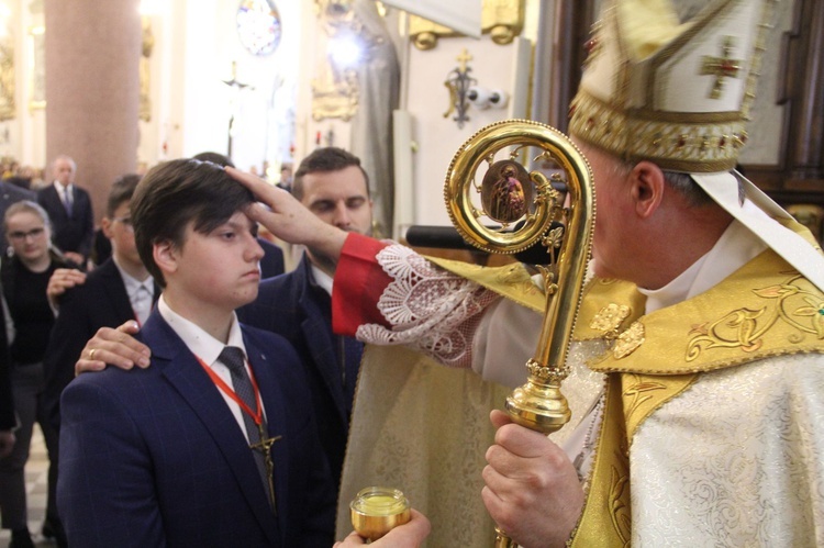 Limanowa. Bierzmowanie 2022