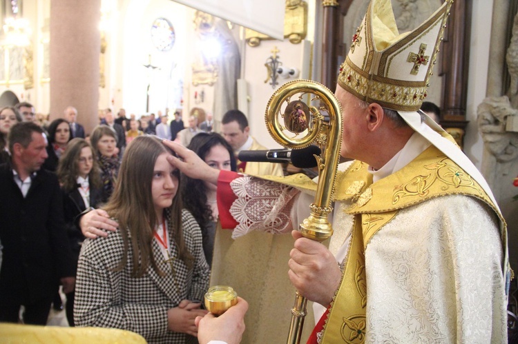 Limanowa. Bierzmowanie 2022