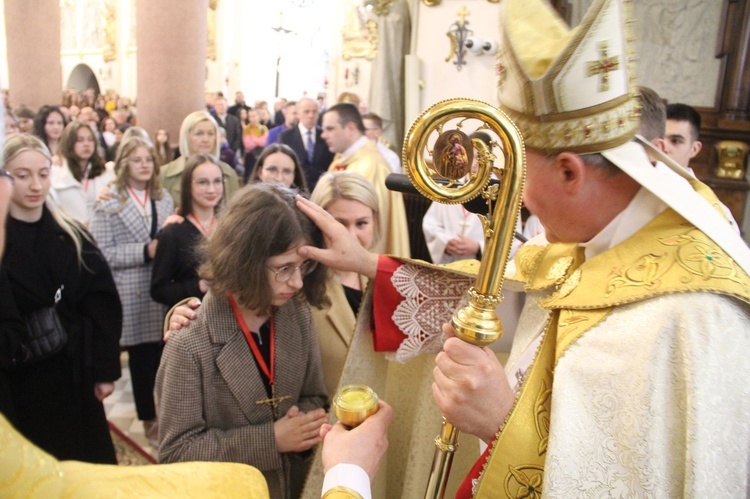 Limanowa. Bierzmowanie 2022