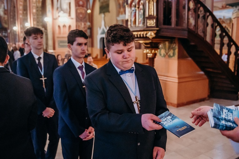 Otfinów. Bierzmowanie 2022