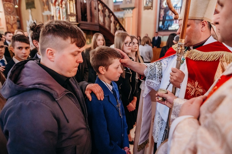 Otfinów. Bierzmowanie 2022